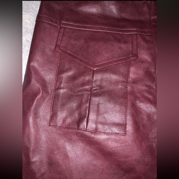 Indigo Rein Juniors Distressed Shorts 3 Mid-High Made w/ Recycling Bottles NWT - Picture 3 of 10